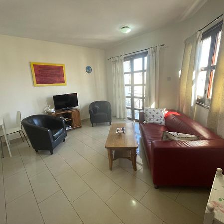 Sea View Apartments Пісурі Екстер'єр фото